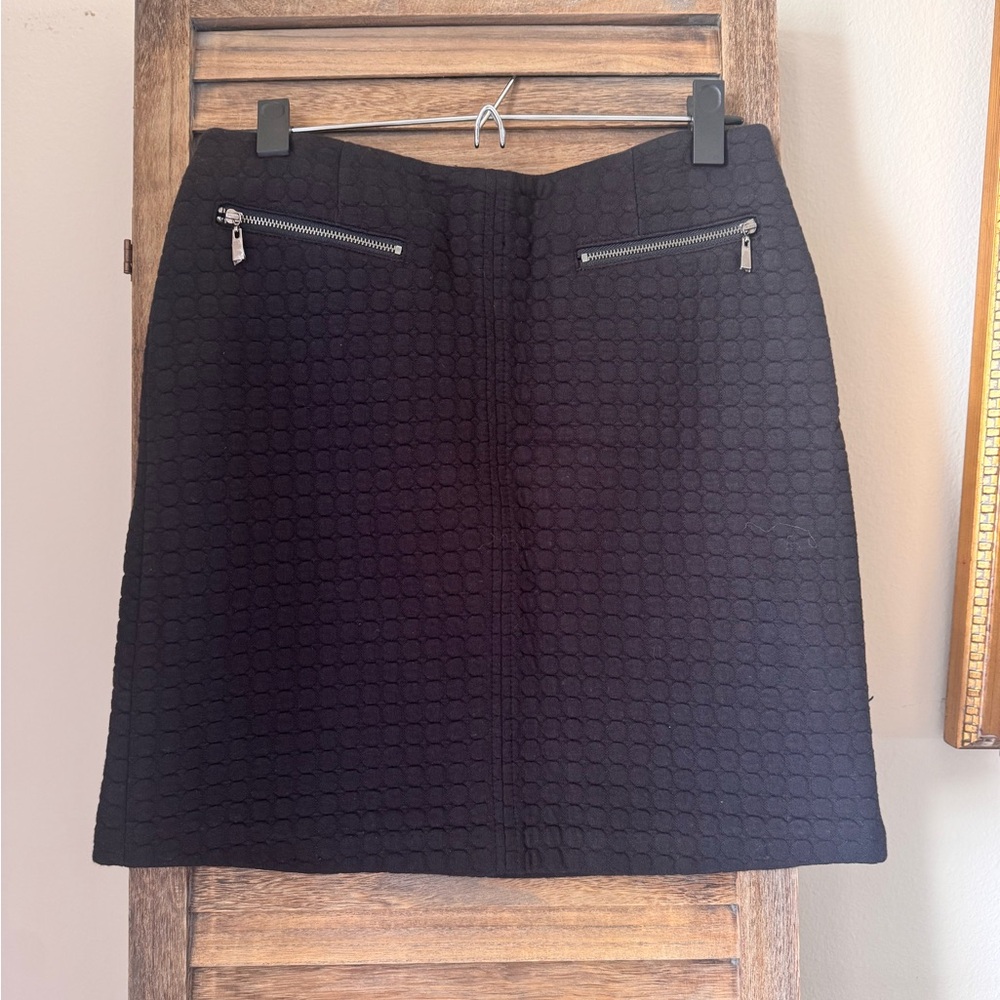 Laundry By Shelli Segal Black Textured A-Line Skirt with Zippers